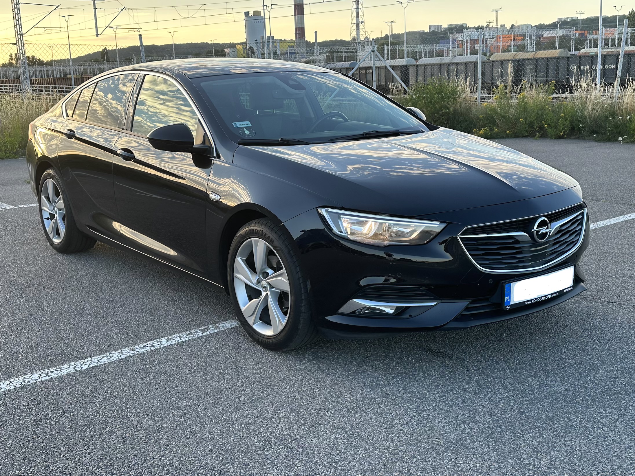 Opel Insignia przód