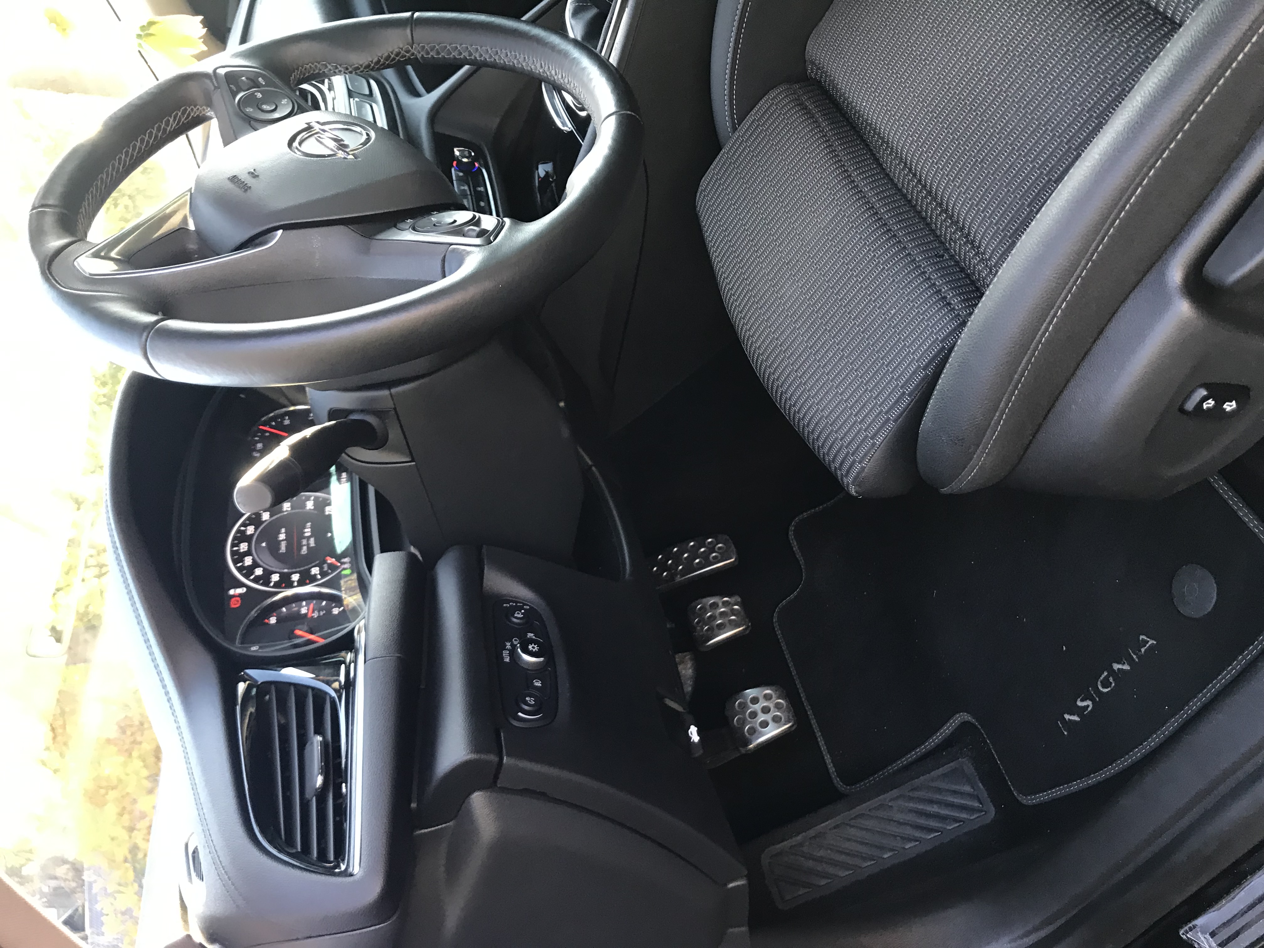 Wnętrze przednie Opel Insignia